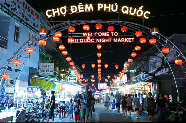 Khám phá văn hóa đặc sắc tại chợ đêm Phú Quốc 