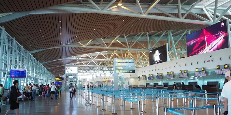 Sân bay quốc tế Đà Nẵng rộng rãi với trang thiết bị hiện đại