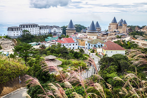 Vé máy bay giá rẻ đi Đà Nẵng tháng 6