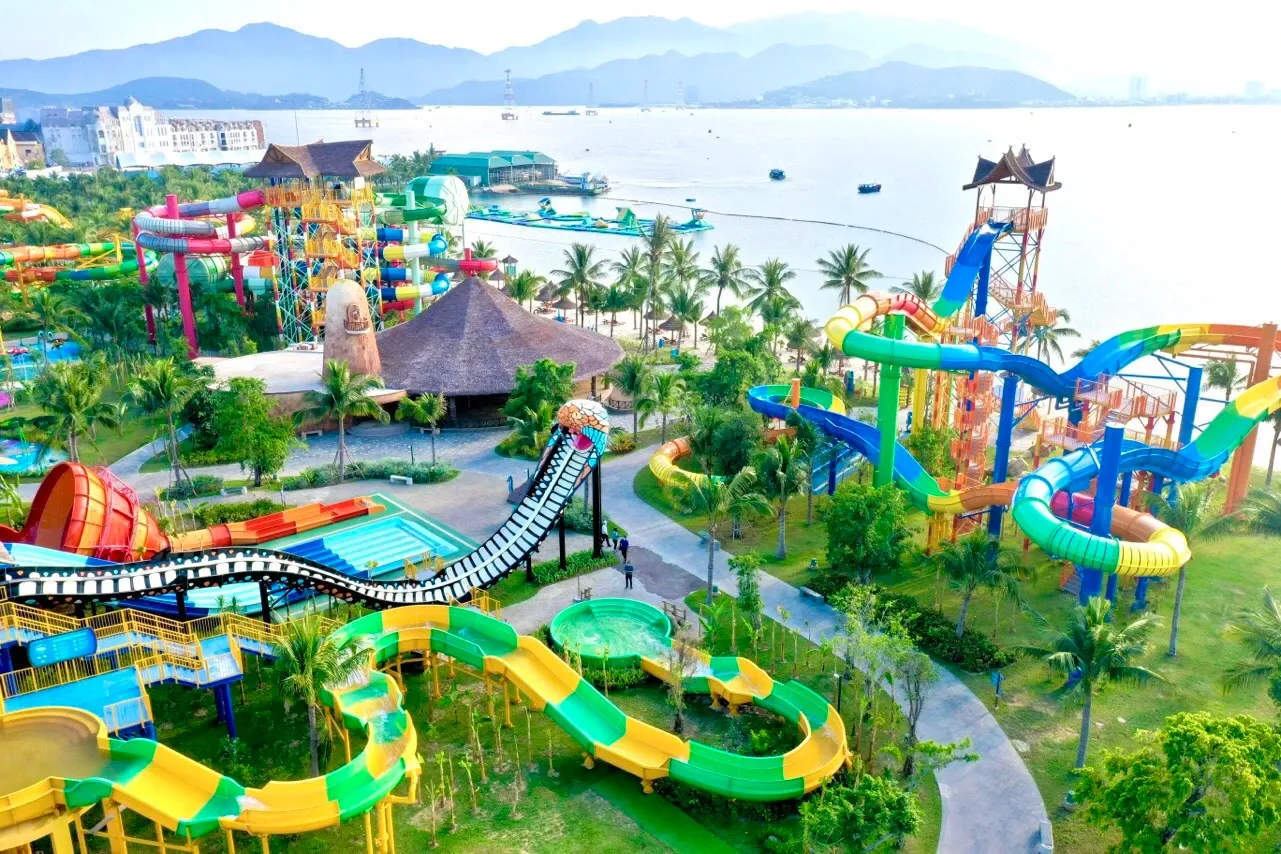 Khu vui chơi giải trí Vinpearl Nha Trang là địa điểm thích hợp cho cả gia đình xùng khám phá